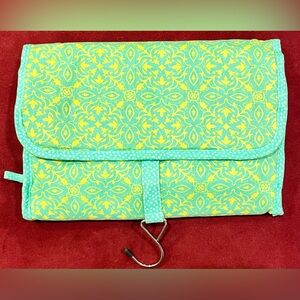 Elegant Floral Cosmetic Bag in Green and Yellow